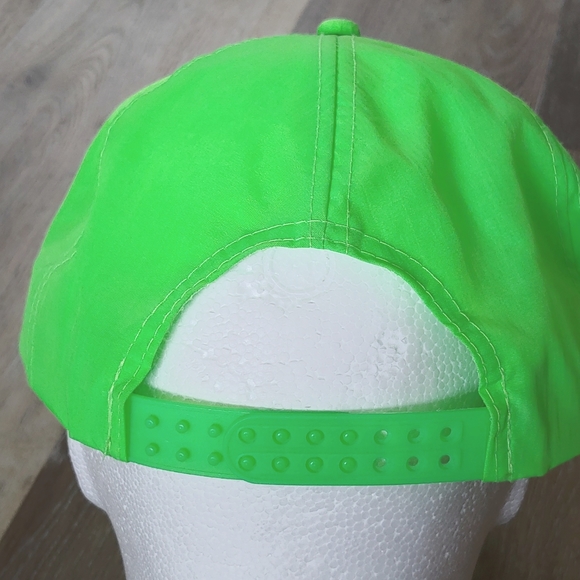 Vintage NWOT Cameo Aspen Heights Neon Green 100% Nylon Cap Hat - Picture 5 of 9